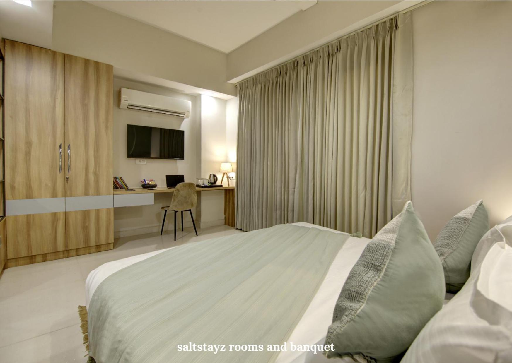 Saltstayz Premier Executive Serviced Apartment - Golf Course Extension Road คูร์เคาน์ ภายนอก รูปภาพ